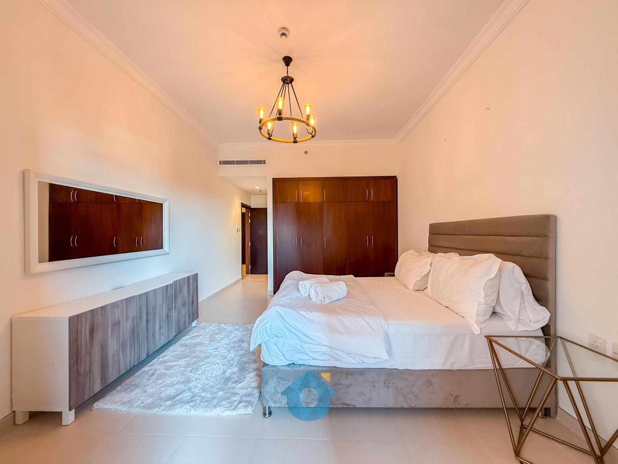 237sa Chic 1-bhk With Balcony In Palm Jumeirah *