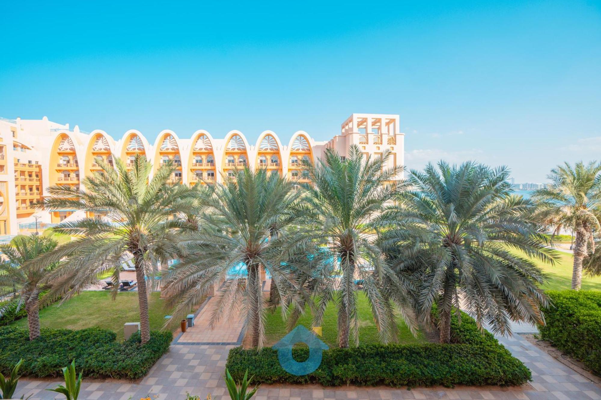 237sa Chic 1-bhk With Balcony In Palm Jumeirah Dubai
