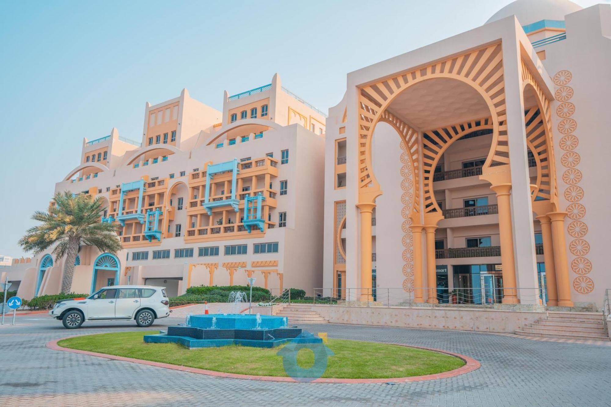 237sa Chic 1-bhk With Balcony In Palm Jumeirah *