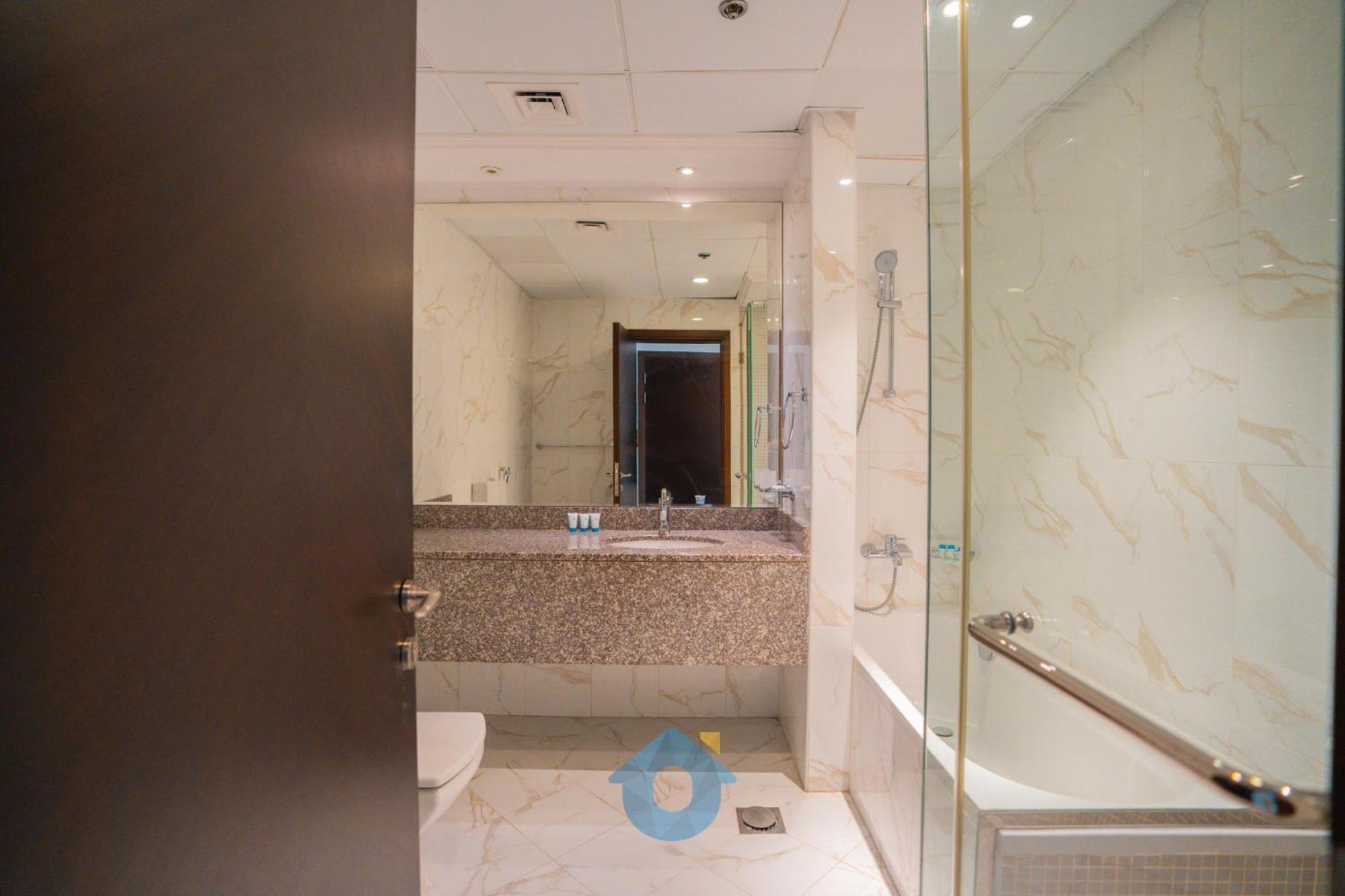 237sa Chic 1-bhk With Balcony In Palm Jumeirah * Dubai